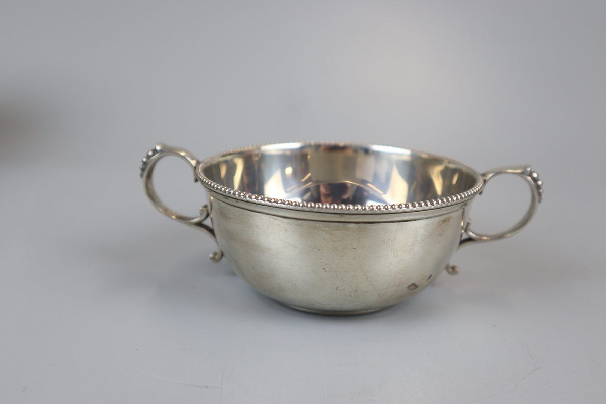 Hallmarked silver sugar bowl and tongs - Approx. weight: 181g - Bild 4 aus 5