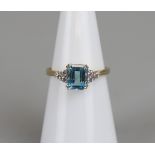 Gold blue topaz and diamond ring - Size M