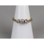 18ct gold 3 stone diamond ring size N
