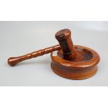 Auctioneers gavel set