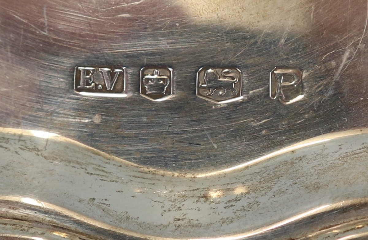 Hallmarked silver salver - Approx weight 304g - Bild 4 aus 5