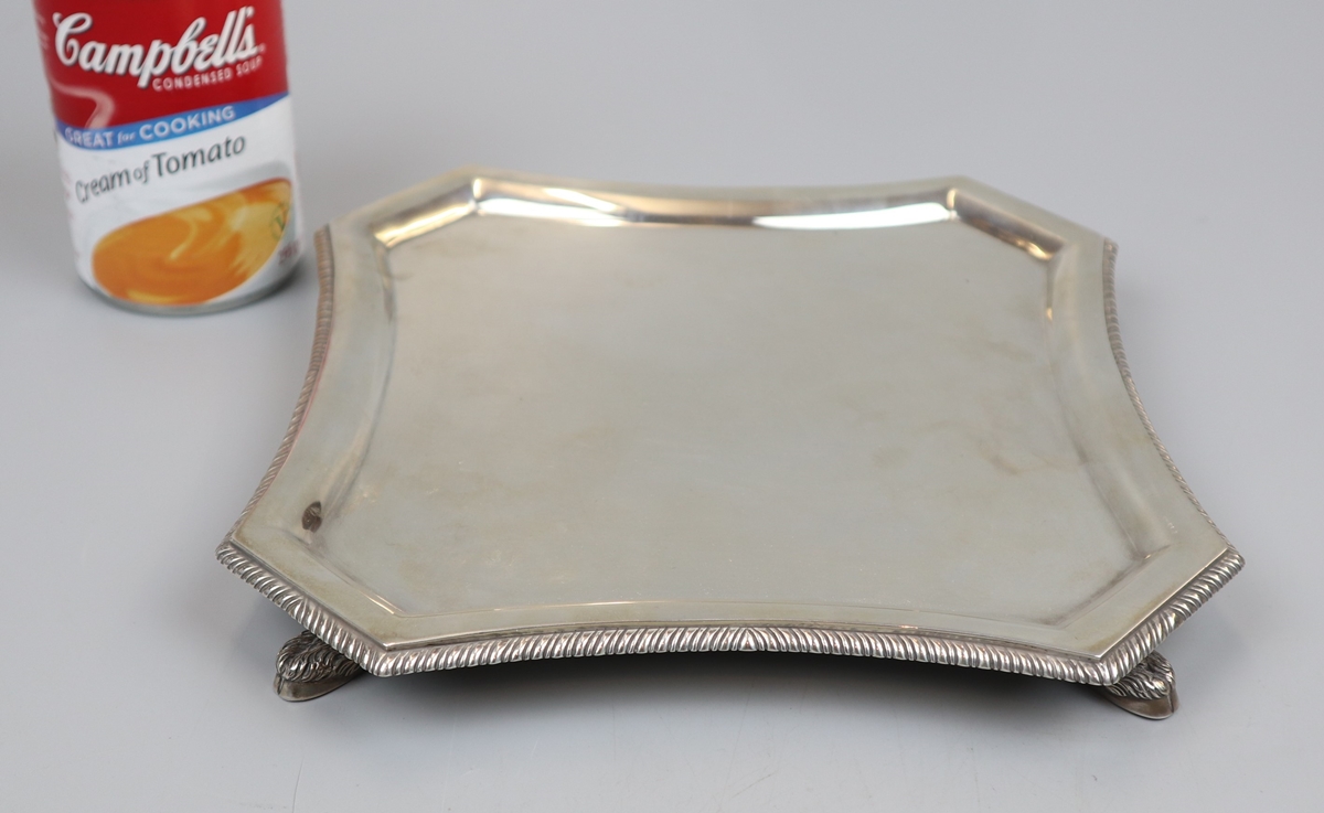 Hallmarked silver salver London 1928 by Searle & Co Ltd - Approx weight 645g