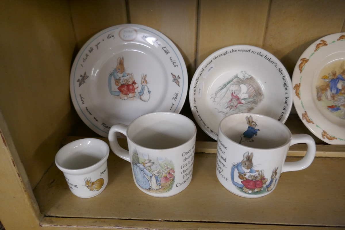 Collection of Bunnykins to include Wedgewood - Bild 2 aus 5