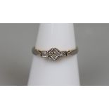 Antique 18ct gold diamond ring - Size N