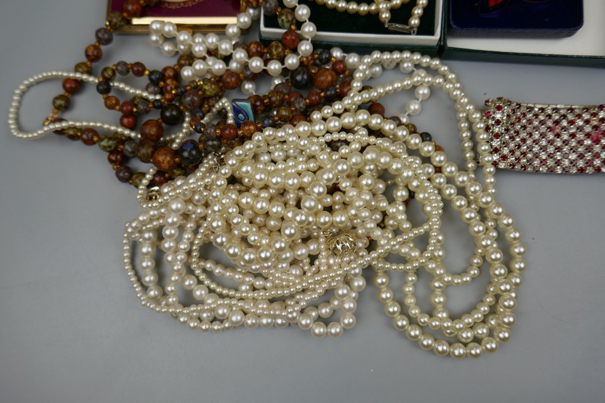 Collection of costume jewellery etc - Bild 2 aus 14