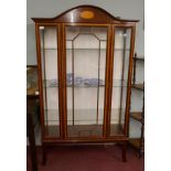 Inlaid mahogany display cabinet - Approx W: 108cm D: 38cm H: 183cm