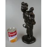 Signed bronze statue of Chinese lady and child - Approx H: 29cm