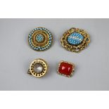 4 Victorian brooches