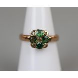 Gold diamond & green stone set ring - Approx size L½
