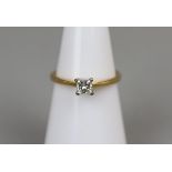 18ct gold princess cut diamond solitaire ring - Size K