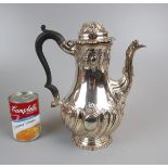 Hallmarked silver coffeepot - Approx gross weight 798g (missing top finial)