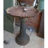 Cast birdbath adorned with birds - Height 73cm