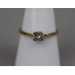 Gold 1/4ct princess cut diamond solitaire ring - Approx. size: P