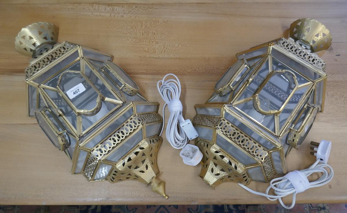 Pair of gilt wall lights