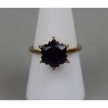 Gold amethyst set ring - Approx. size: P
