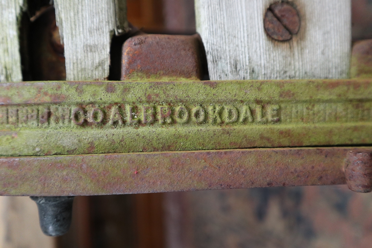 Rare Coalbrookdale garden bench - Image 3 of 8