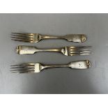3 heavy hallmarked silver forks - Approx. weight 227g