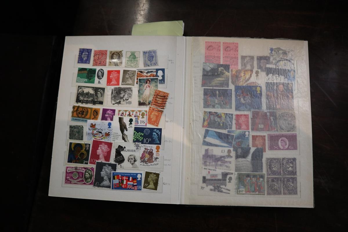 Stamp album GB mint and used over 600 all different reigns from queen Victoria to 2000's - Bild 7 aus 8