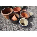 Collection of plant pots to include terracotta