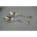 Pair of heavy silver spoons - Approx weight 172g