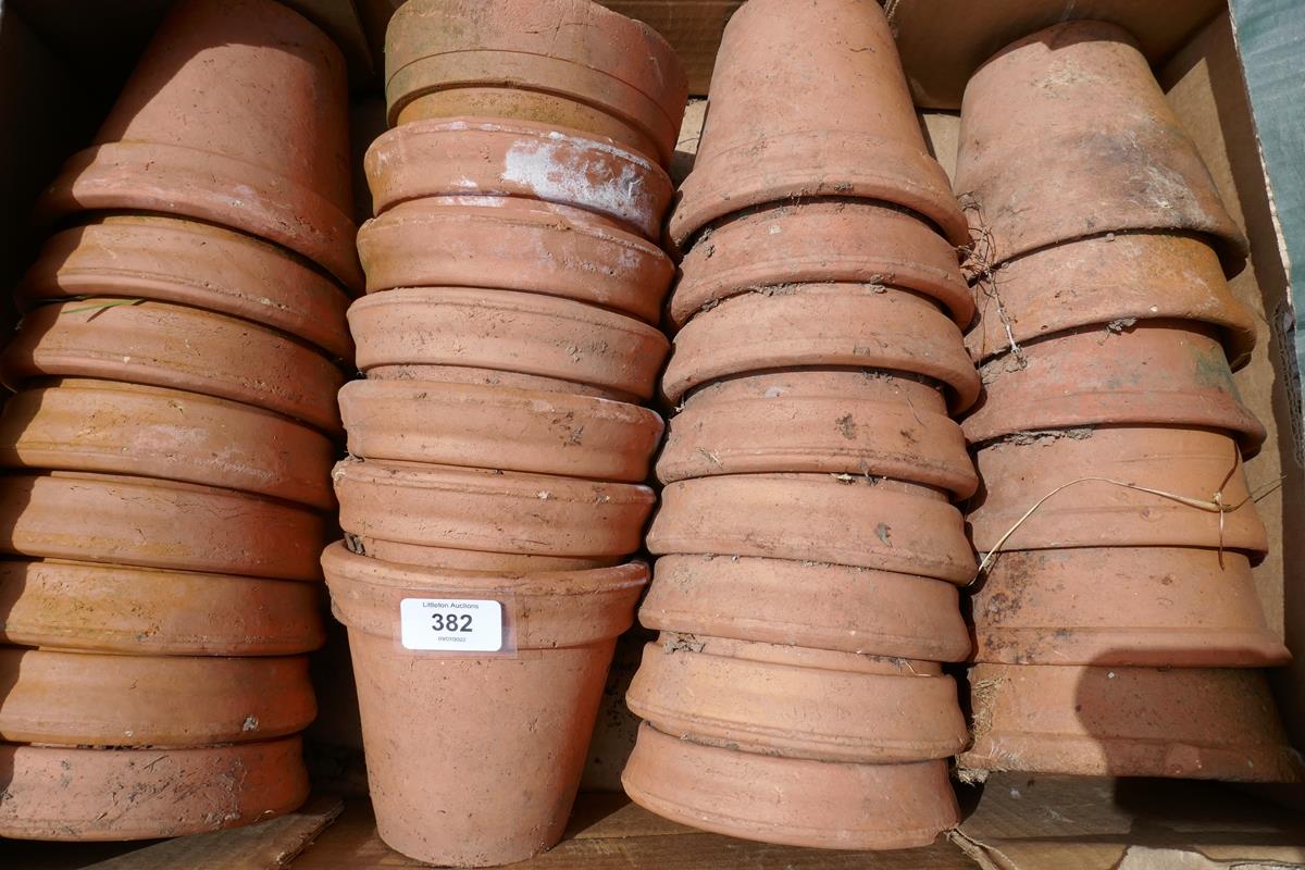 Large collection of terracotta plant pots - Image 3 of 4