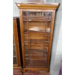 Walnut glazed bookcase - Approx size W: 68cm D: 33cm H: 46cm