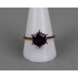 Gold fancy cut amethyst ring - Approx size: V