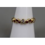 18ct gold ruby and diamond ring - Approx size: N