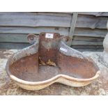 Cast iron water feeder