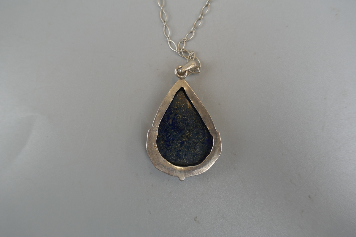 Silver Lapis Lazuli pendant on silver chain - Image 3 of 3