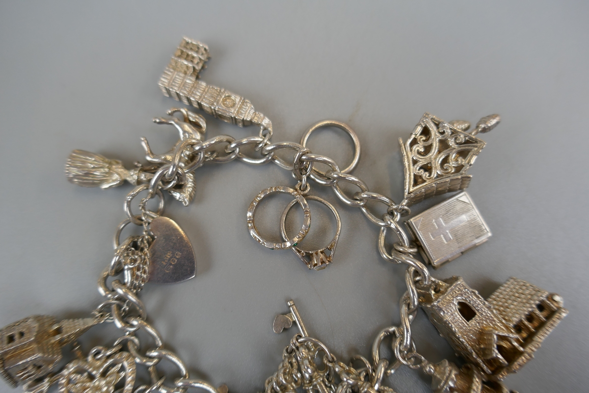 Silver charm bracelet - Approx weight: 73g - Image 3 of 3