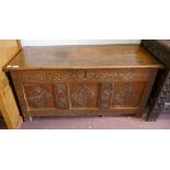 Early oak coffer - Approx size: W: 111cm D: 48cm H: 52cm