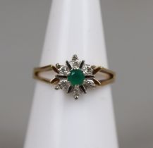 Gold emerald & diamond cluster ring - Approx size: K