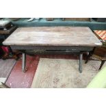 Early tavern table - Approx size: L: 142cm W: 62cm H: 70cm