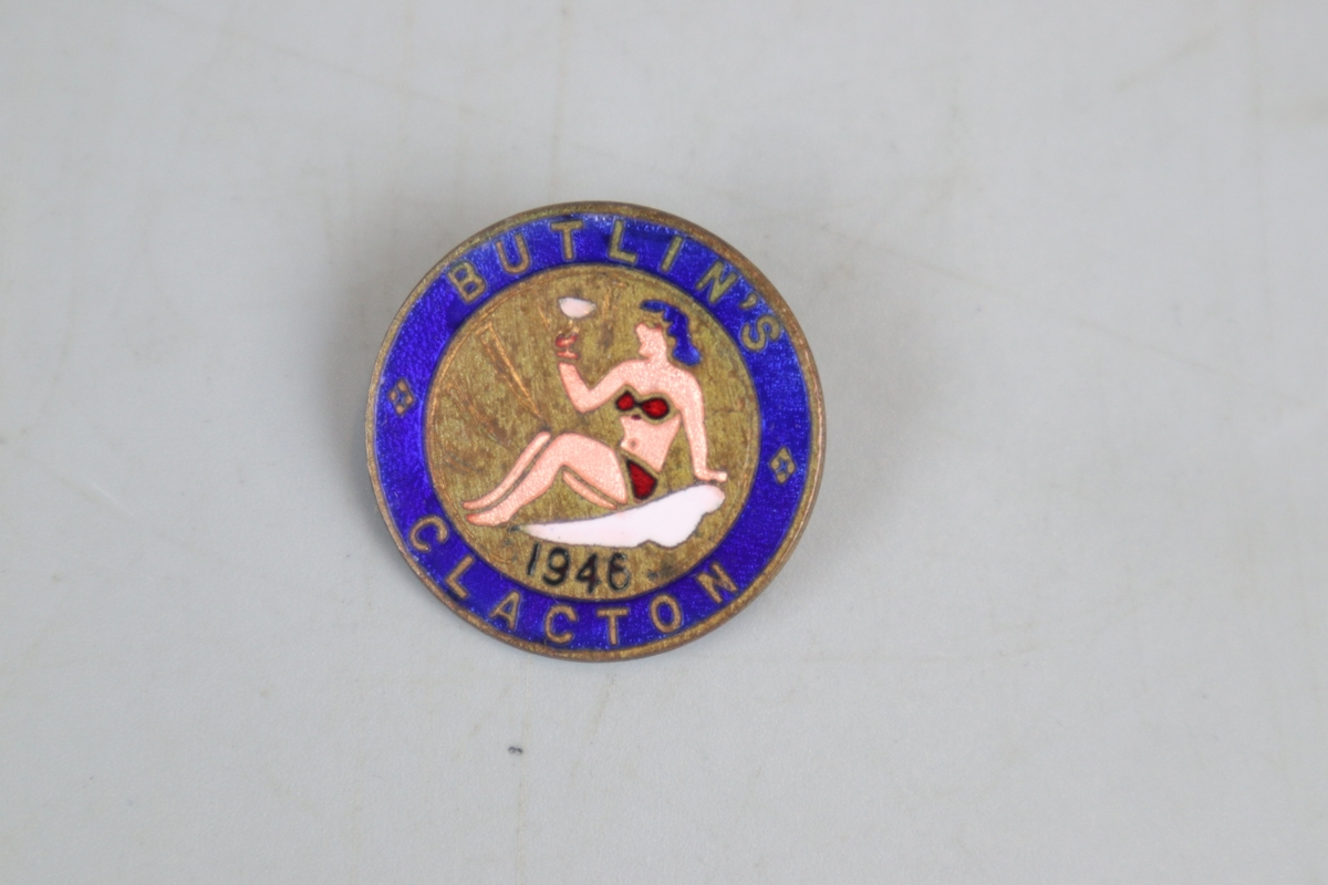 Collection of pin badges to include Butlins - Image 7 of 8