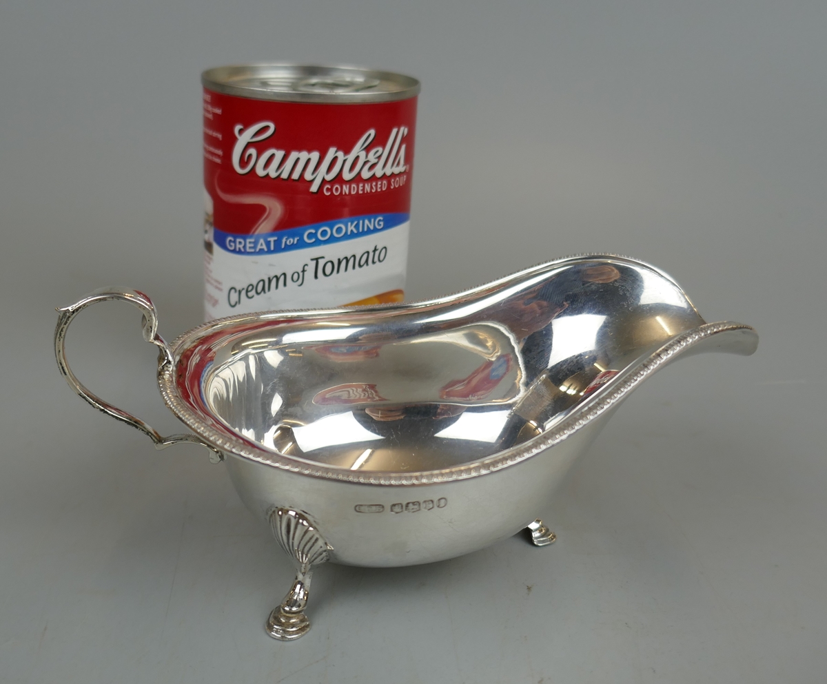 Hallmarked silver sauce boat - Approx weight: 107g - Image 2 of 3