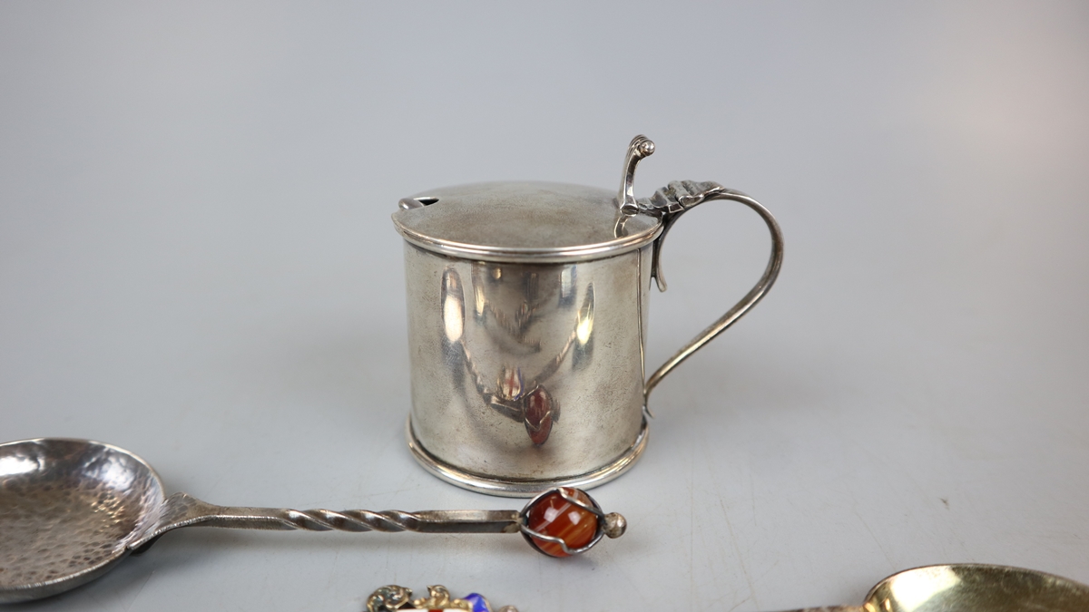 Collection of hallmarked silver - Image 2 of 3