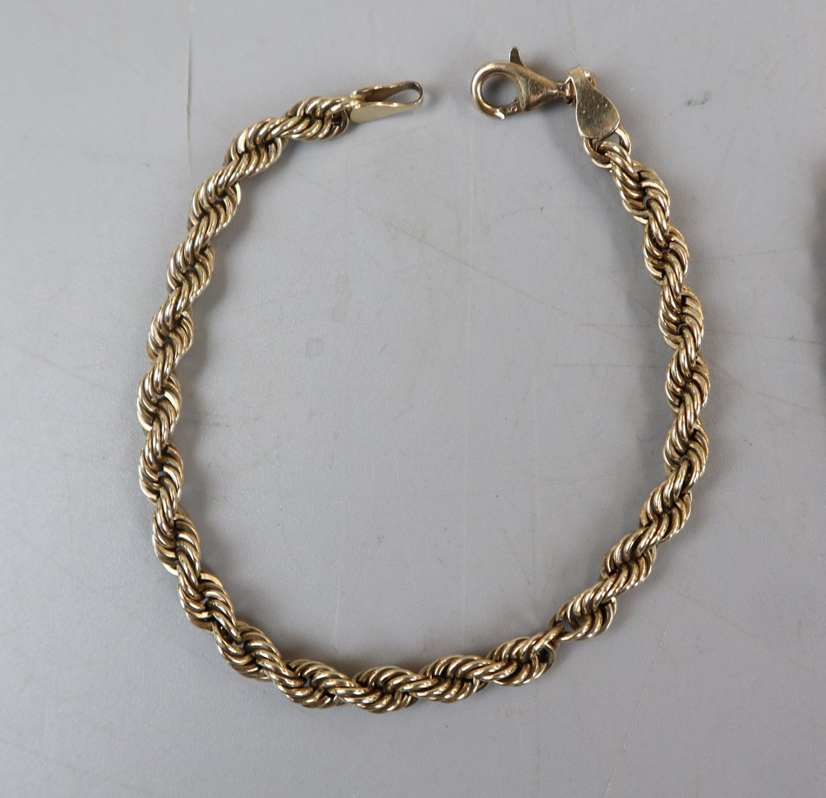 Pair of gold bracelets - Approx weight 21.4g - Image 2 of 3