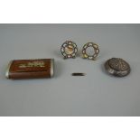 Collectables to include snuff box and very small pen knife