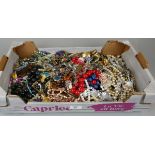 Large quantity of costume jewellery