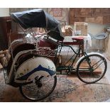 Tricycle rickshaw