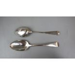 Hallmarked silver serving spoons London 1833 - Approx weight: 115g