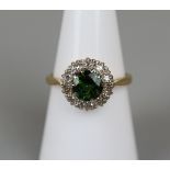 18ct gold green garnet & diamond ring - Approx ring size: O