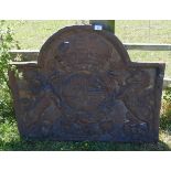 Heavy cast iron antique fire-back - Approx size: 100cm x 78cm