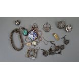 Collection of jewellery to include silver