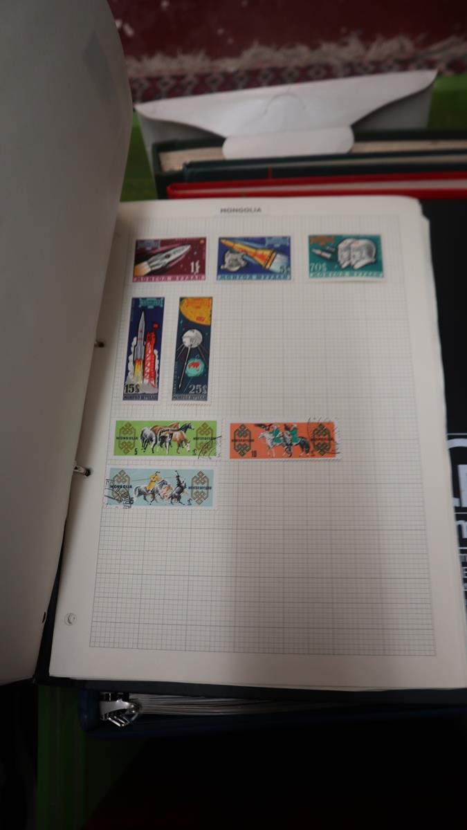 Stamps - World in 13 albums/stock books plus envelopes. - Bild 23 aus 26