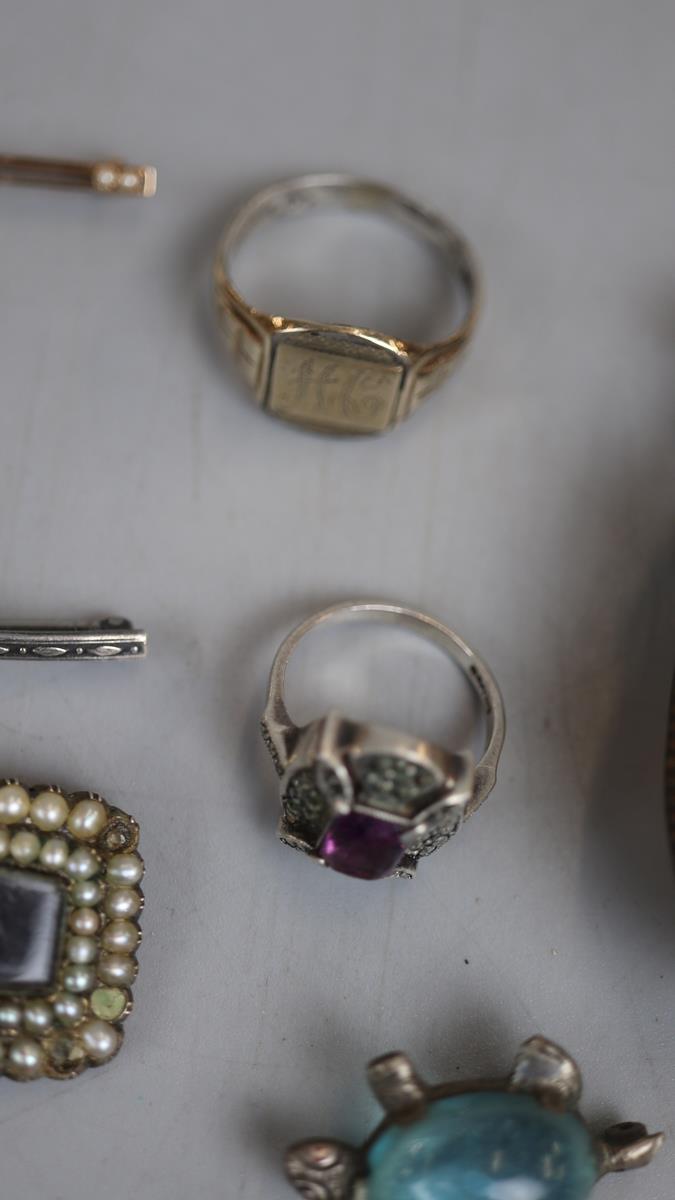 Collection of gold & silver jewellery to include gold bar brooch - Image 6 of 7