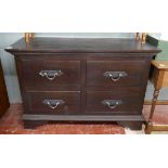 Mahogany chest of 4 drawers - Approx size W: 120cm D: 49cm H: 80cm