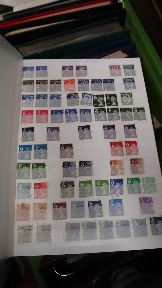 Stamps - World in 13 albums/stock books plus envelopes. - Bild 11 aus 26