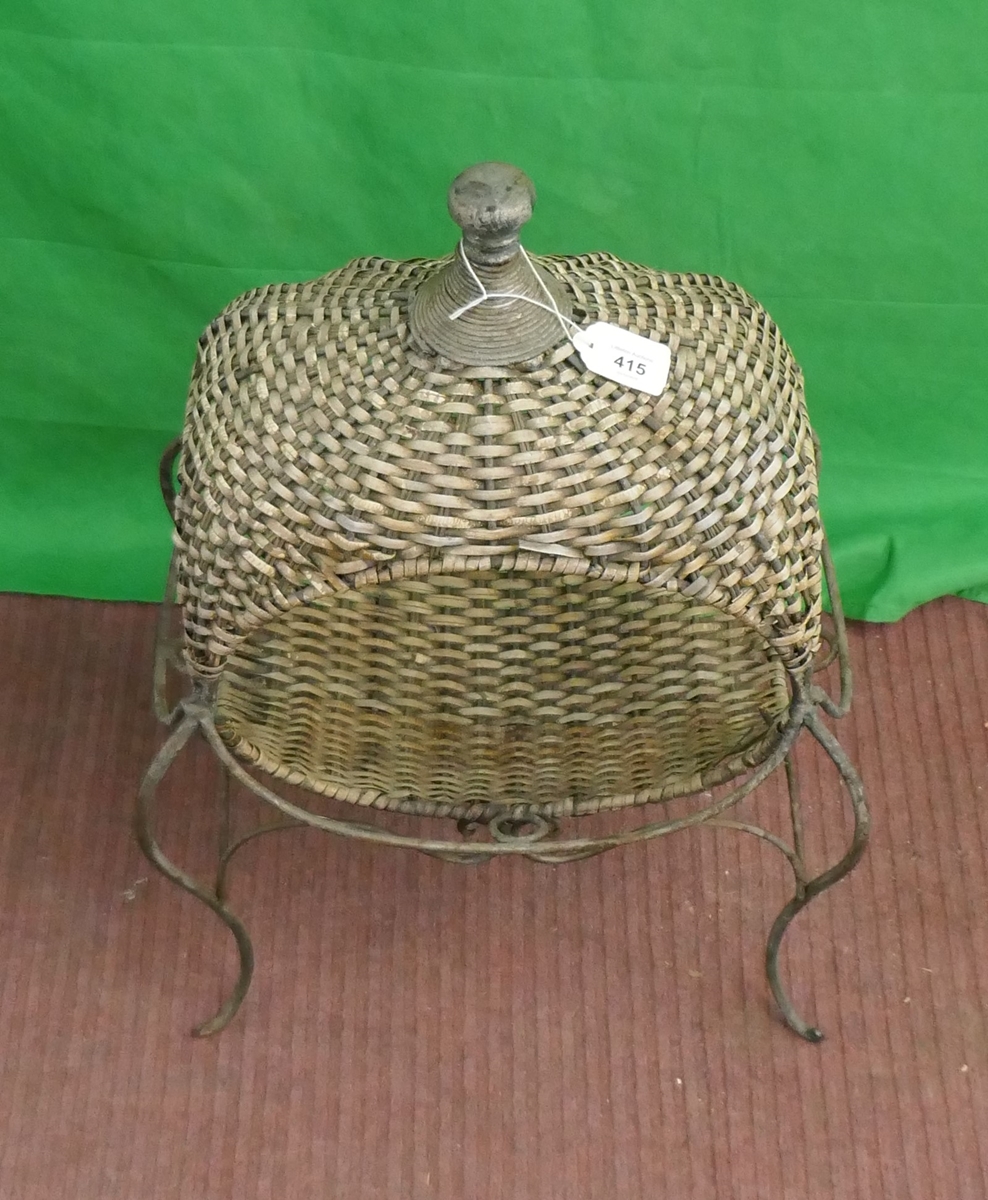 Metal and wicker fruit basket